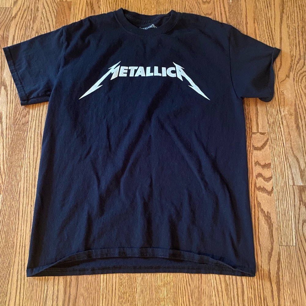 Metallica shirt
